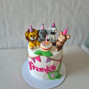 Animal/Safari Cake 1